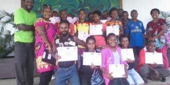 Youth theatre performers in PNG | VSO