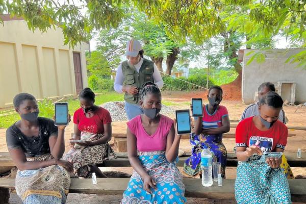 Young women participating in the literacy and numeracy classes – EAGLE project, Mozambique