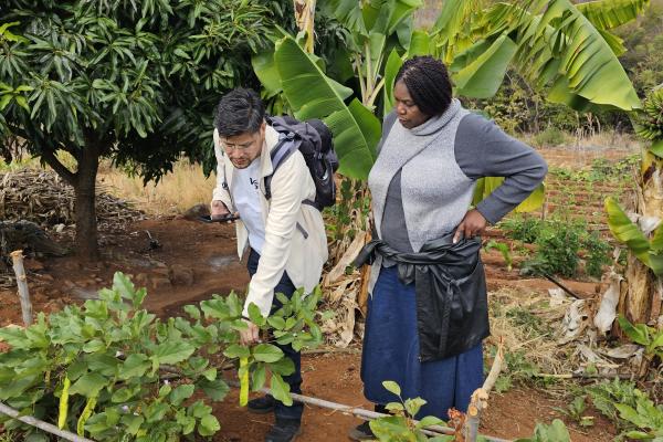 Visiting an agroecology farm