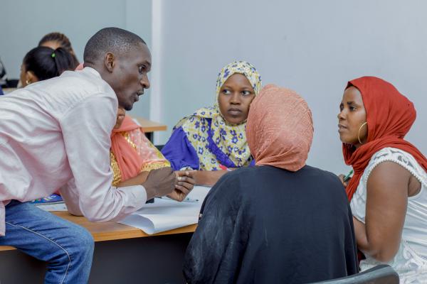 Eliud talks to young women