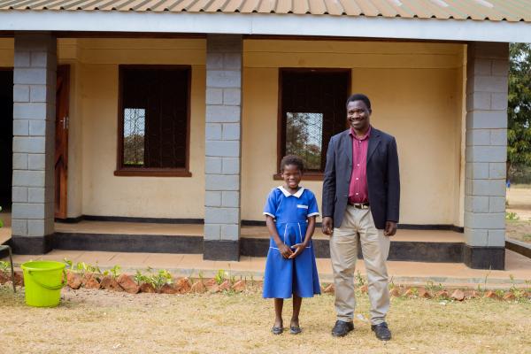 Student Sarah and VSO volunteer Theo.